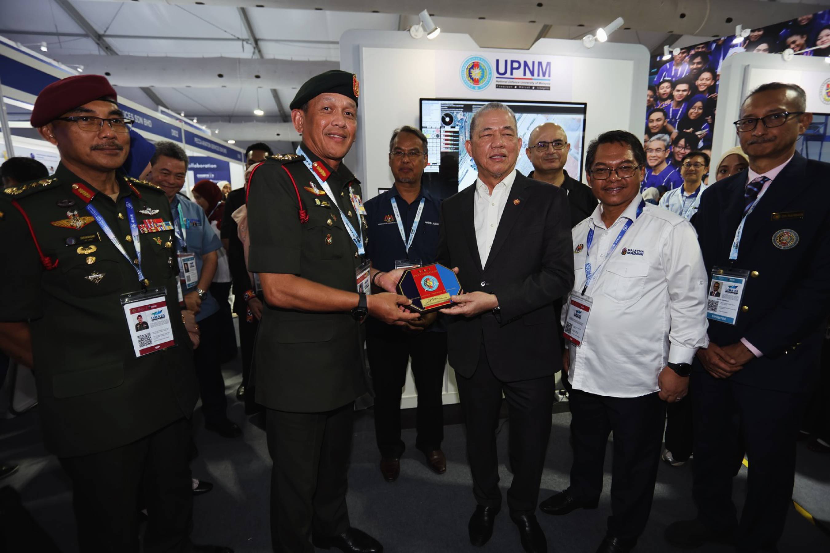 Sokongan Kepimpinan Tertinggi Negara kepada Kesarjanaan Pertahanan UPNM di LIMA’25