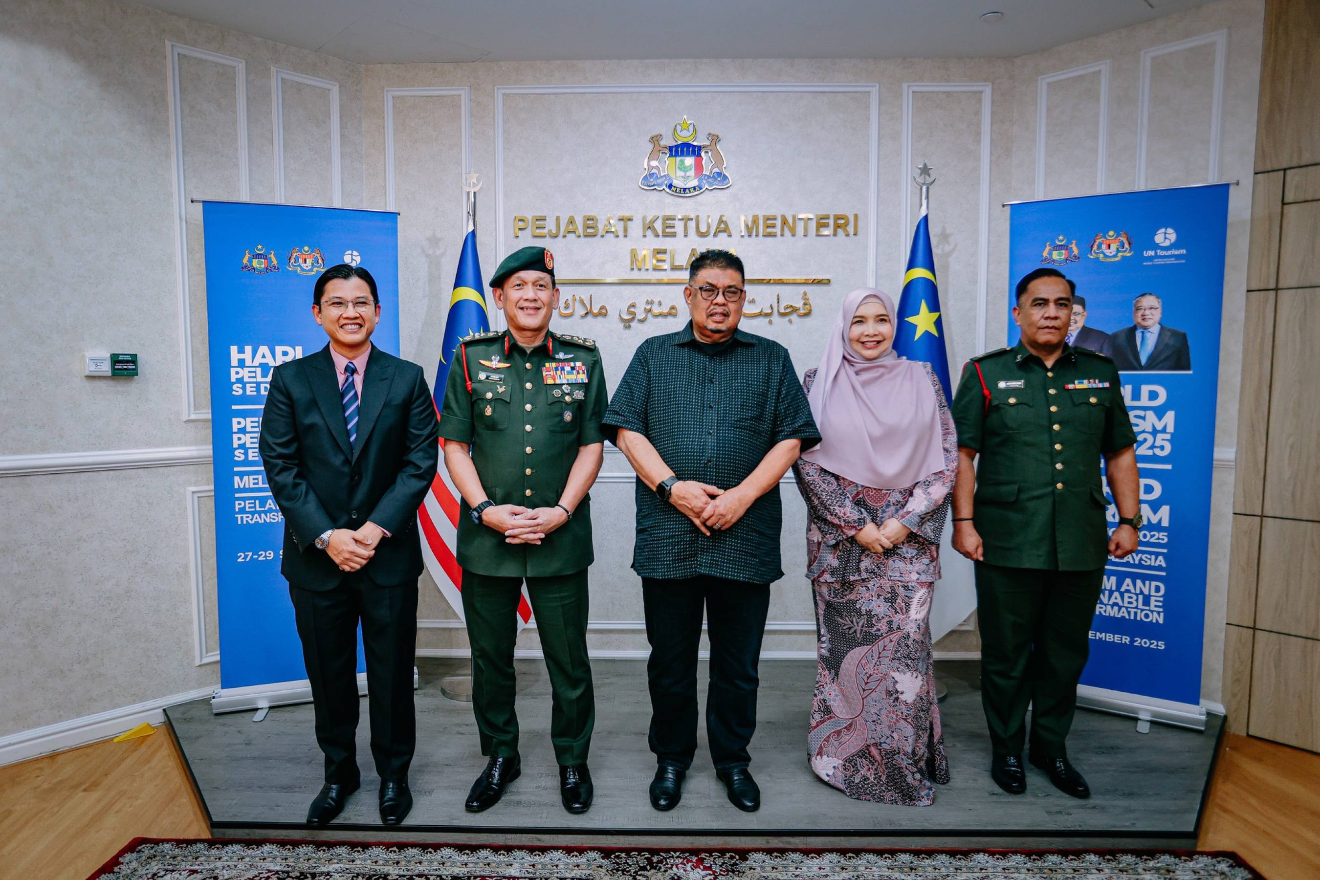 Naib Canselor UPNM Adakan Kunjungan Hormat kepada Ketua Menteri Melaka Sempena Pelancaran Program Penerbangan 2u1i  IATAC Melaka