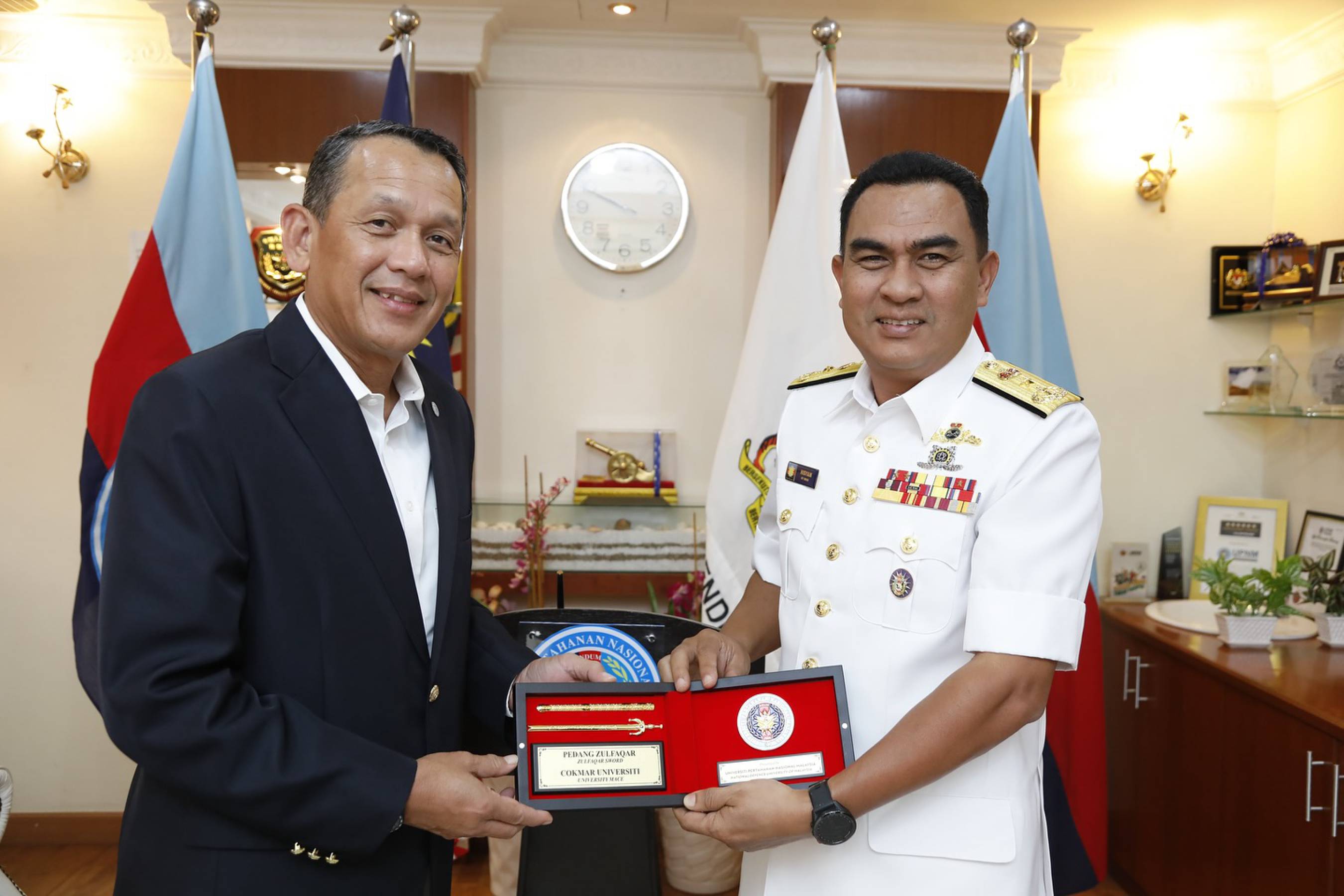 PALAPES UPNM, nadi Kontinjen Simpanan ATM di Hari Kebangsaan 2025. 