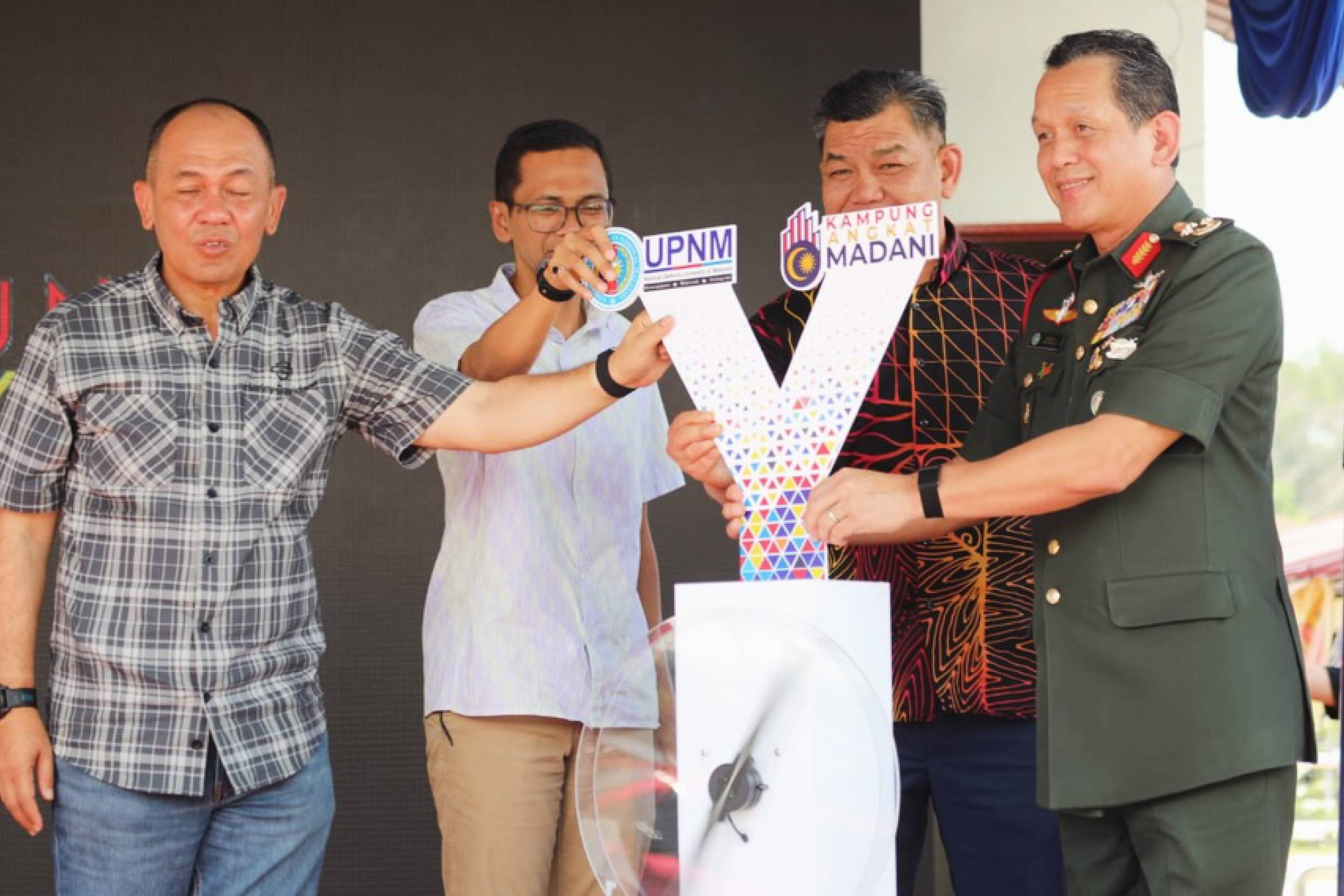 UPNM menerajui Program Kampung Angkat MADANI - pelaksanaan yang kini dirasai di Kampung Alai, Melaka.